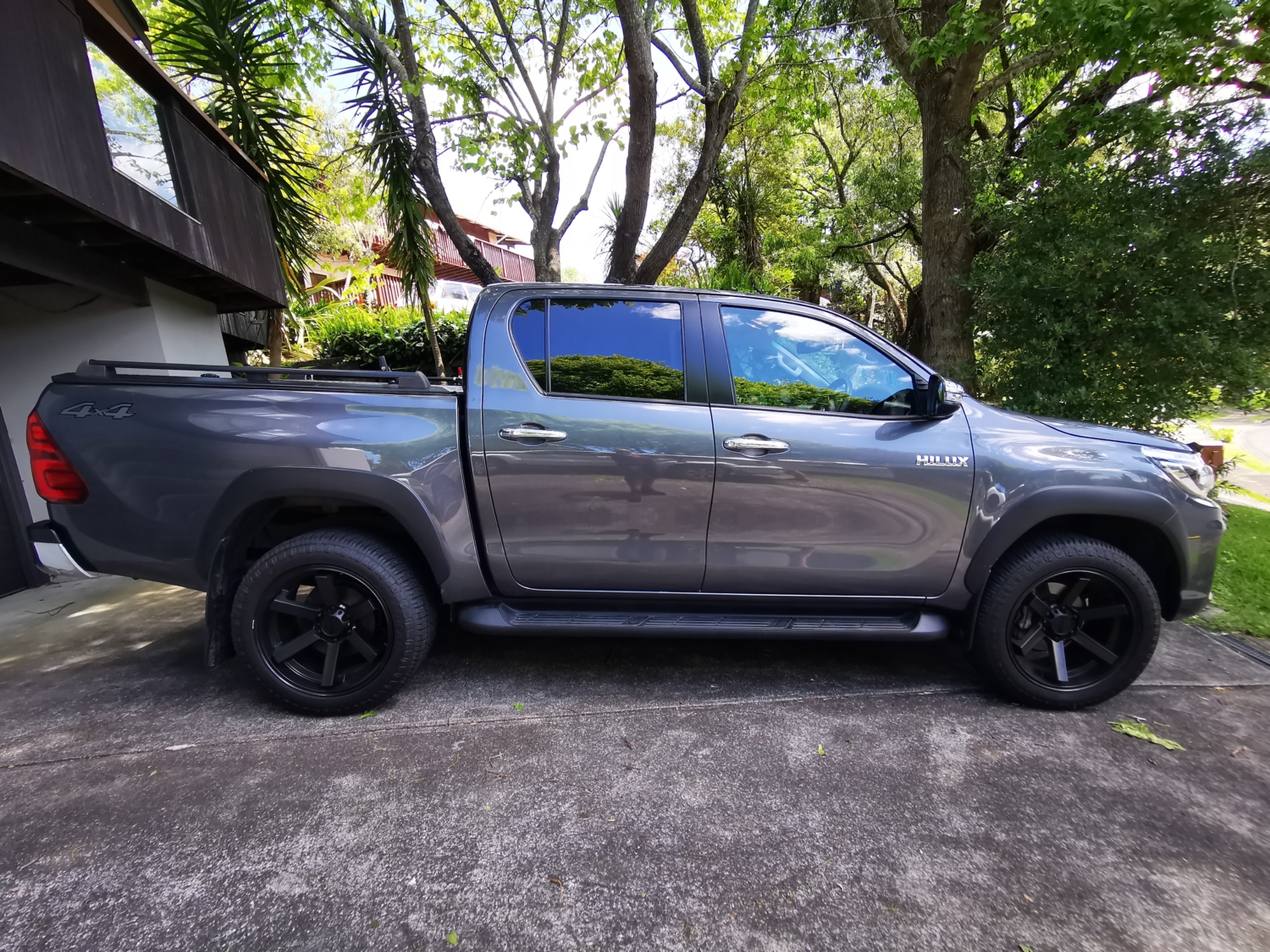Toyota HiLux - Wired Wilson